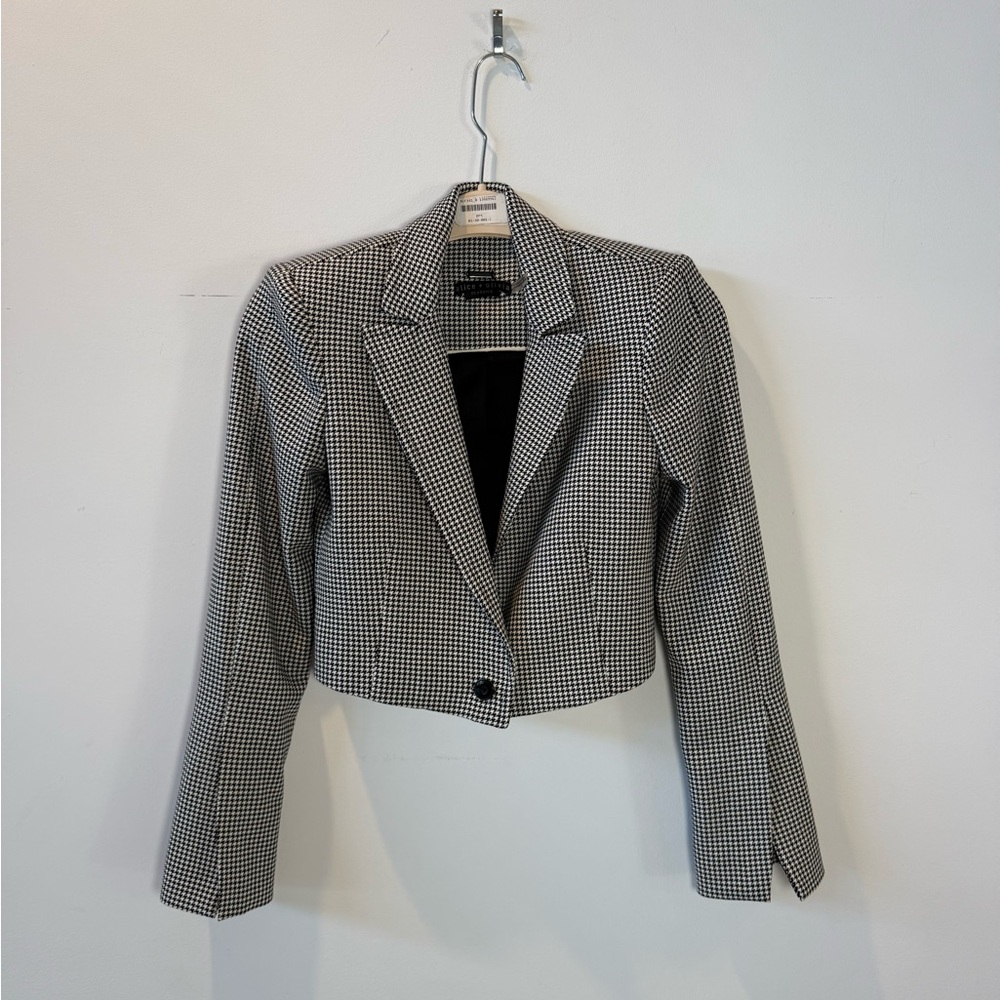 Alice+Olivia Black White Herringbone Crop Blazer Coat